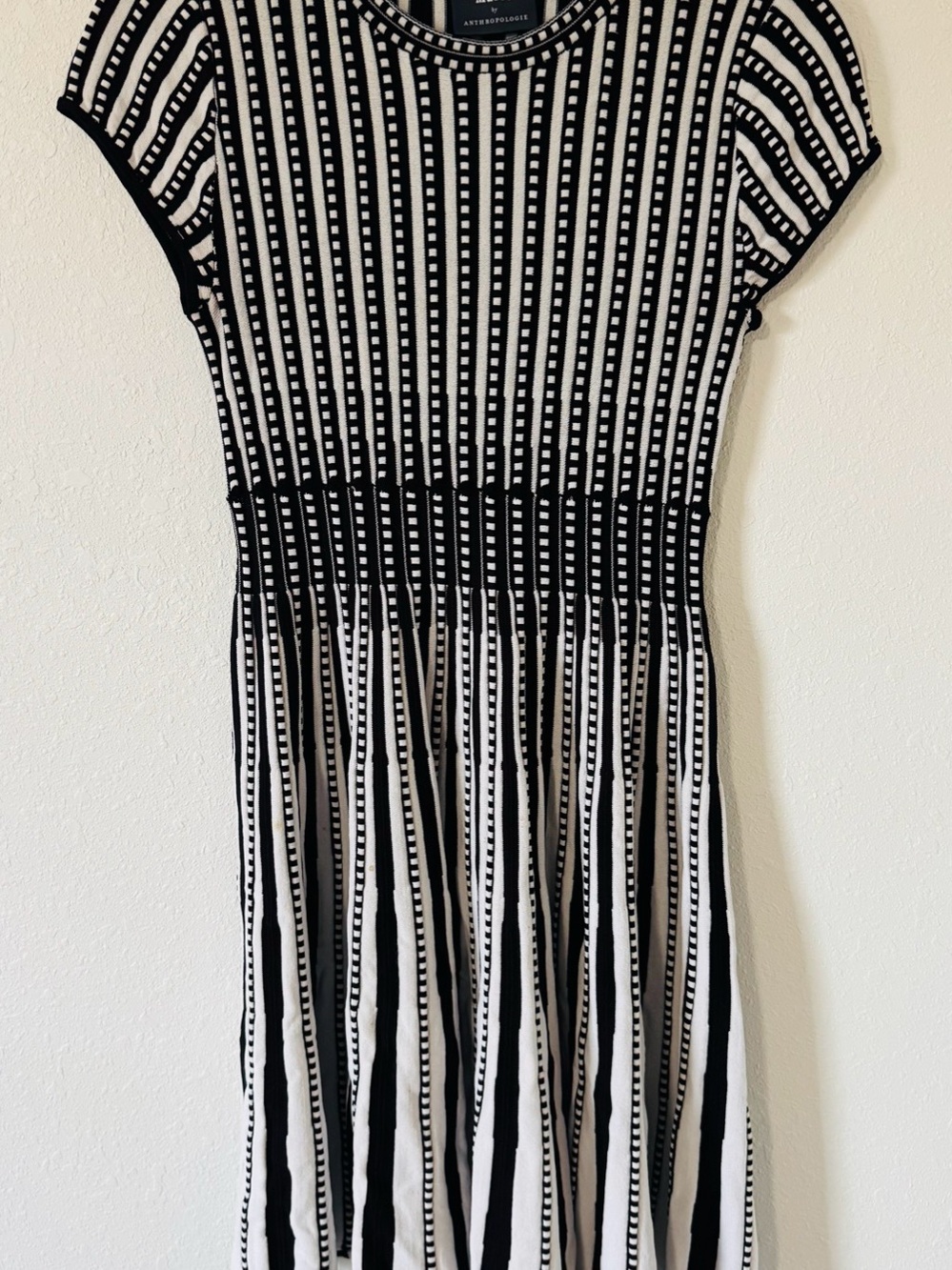 Maeve Striped Mini Dress in Black & White Size Small Like New